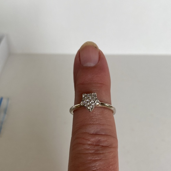 Chamilia Brilliant Star ring size 8 - Picture 5 of 5